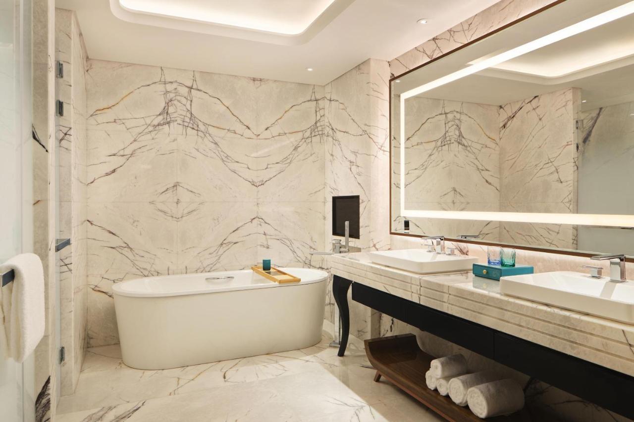 นา โลตัส โฮเต็ล อะ ลักชัวรี คอลเลคชั่น โฮเต็ล หนานหนิง Hotel ภายนอก รูปภาพ